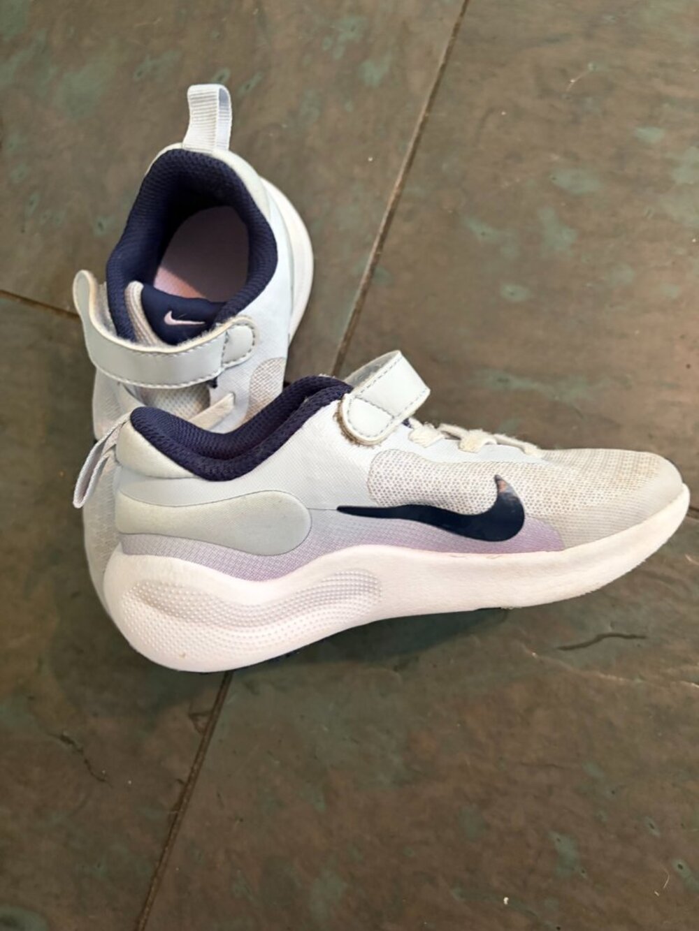 Nike Toddler Running Shoes - White/Navy, Size 9C